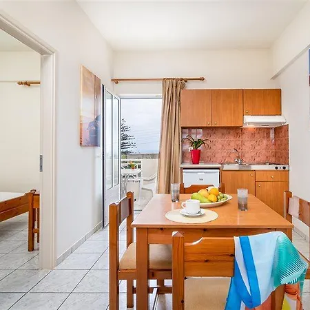 Petros Village 3*