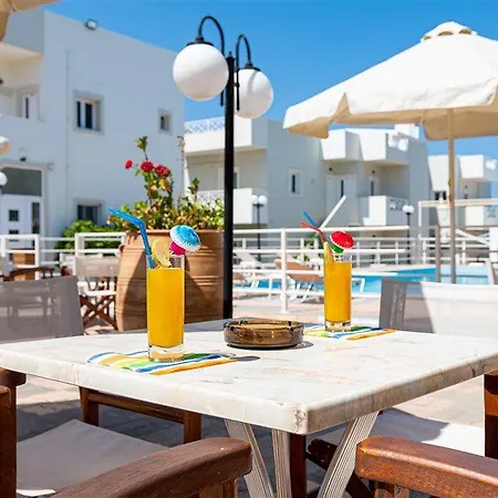 Aparthotel Petros Village 3*