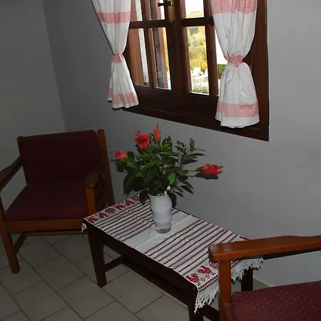 Petros Village Aparthotel 3*