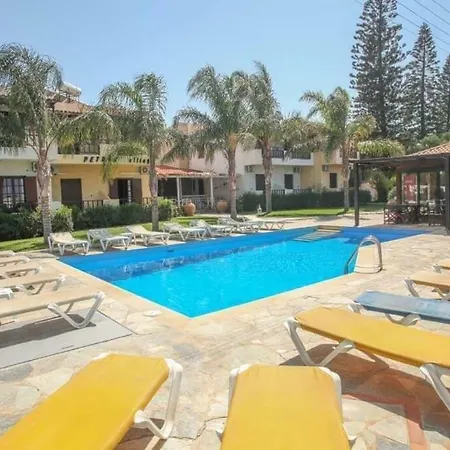 Petros Village Aparthotel