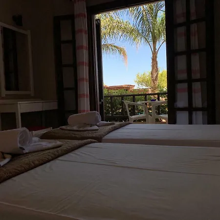 Aparthotel Petros Village